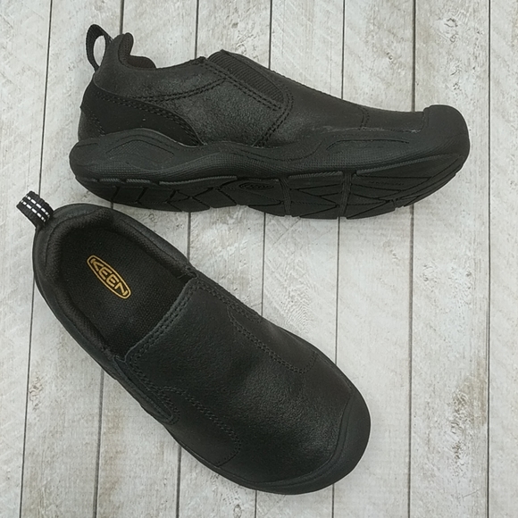 keen jasper slip on